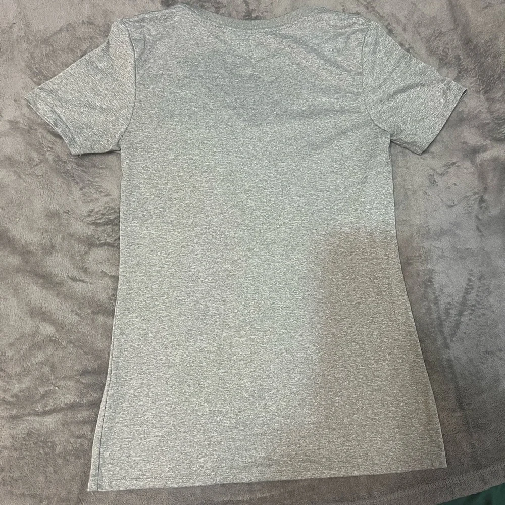 #75 Nike top